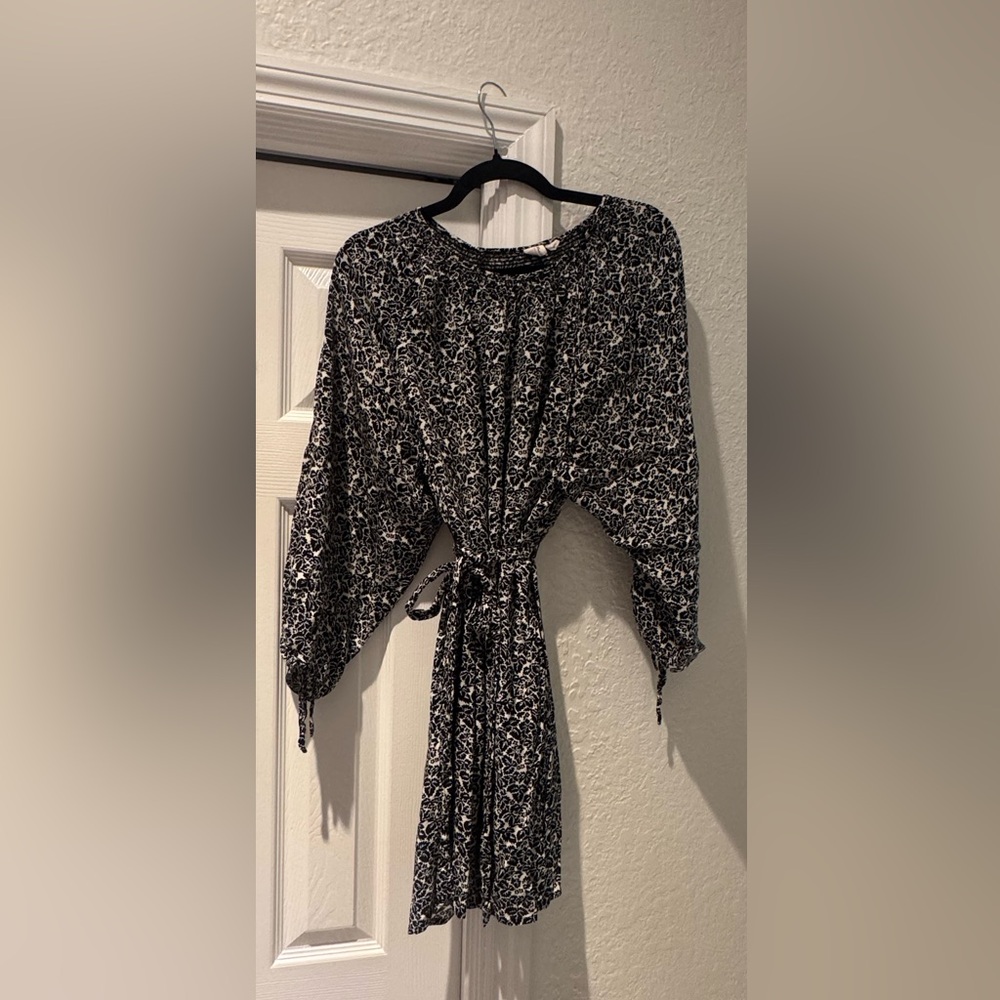 GAP Black and White Floral Dress